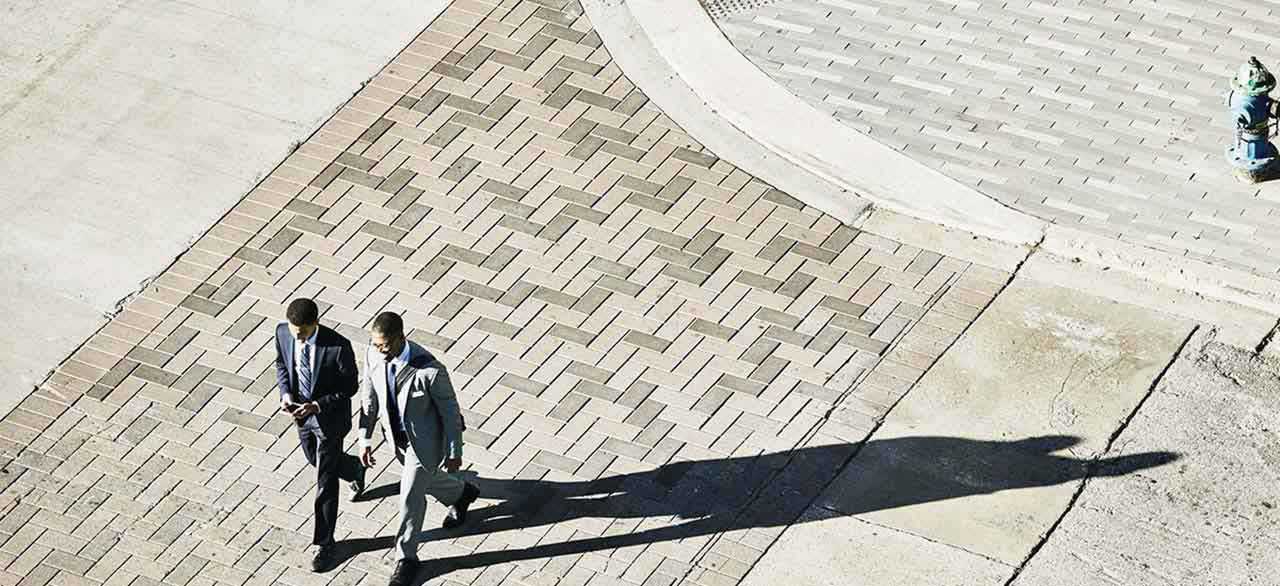 Overhead-view-of-two-businessmen