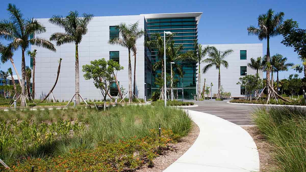 Max Planck Florida Institute Greenery